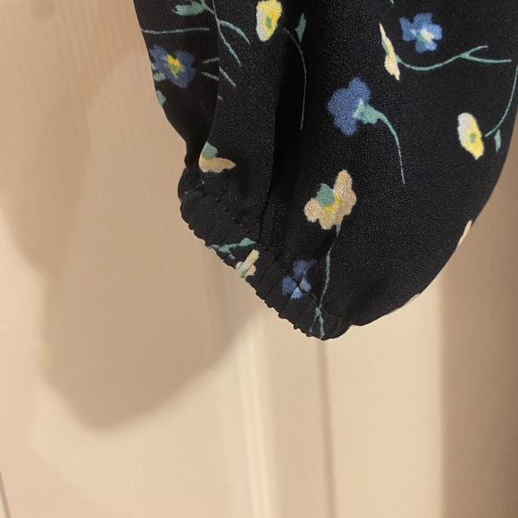 Flower blouse - Picture 6 of 7